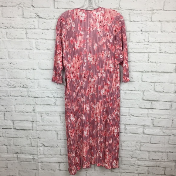 NWT LuLaRoe Shirley Kimono Cover Up Floral Pink - Picture 2 of 8